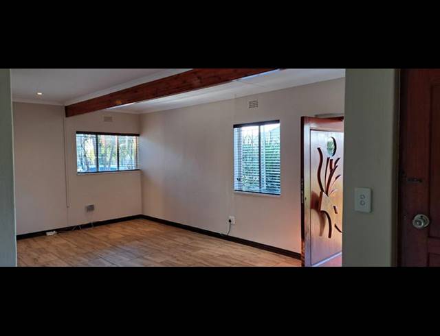 4 BEDROOM PROPERTY TO RENT IN VAN RIEBEECK PARK